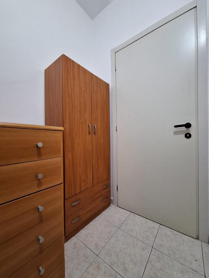 Appartamento La Casa Dei Nonni Malnate Exteriör bild